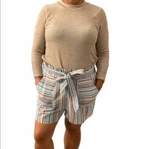 Francesca’s multi color tie paper bag waist shorts size Medium